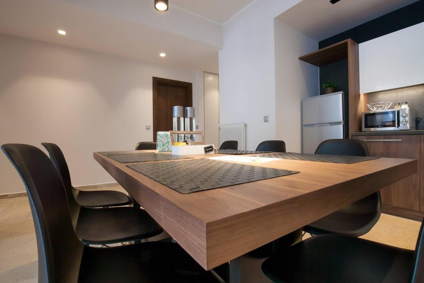 Apartamento Toni's Grande Next To A.museum Atenas