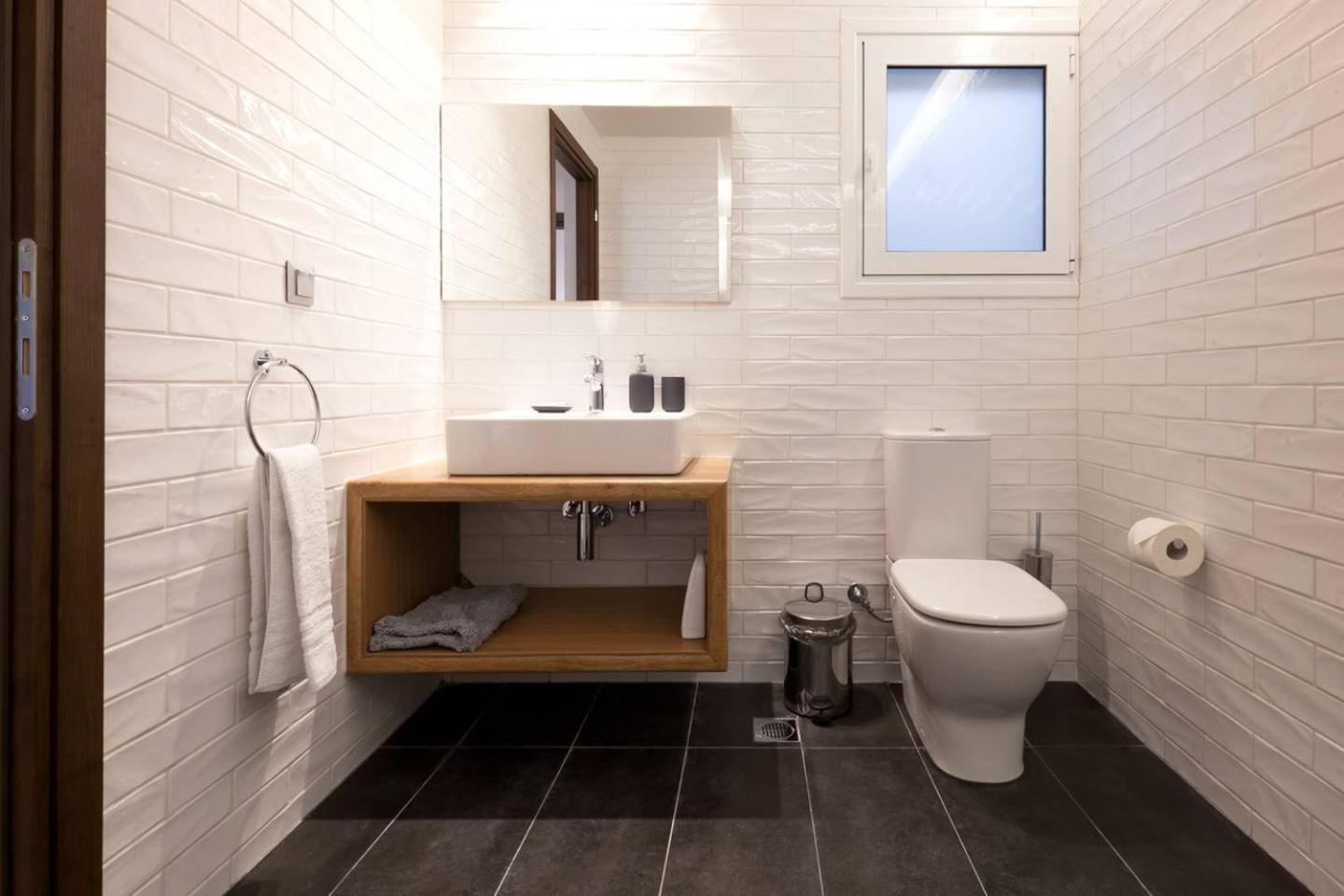 Apartamento Toni's Grande Next To A.museum Atenas